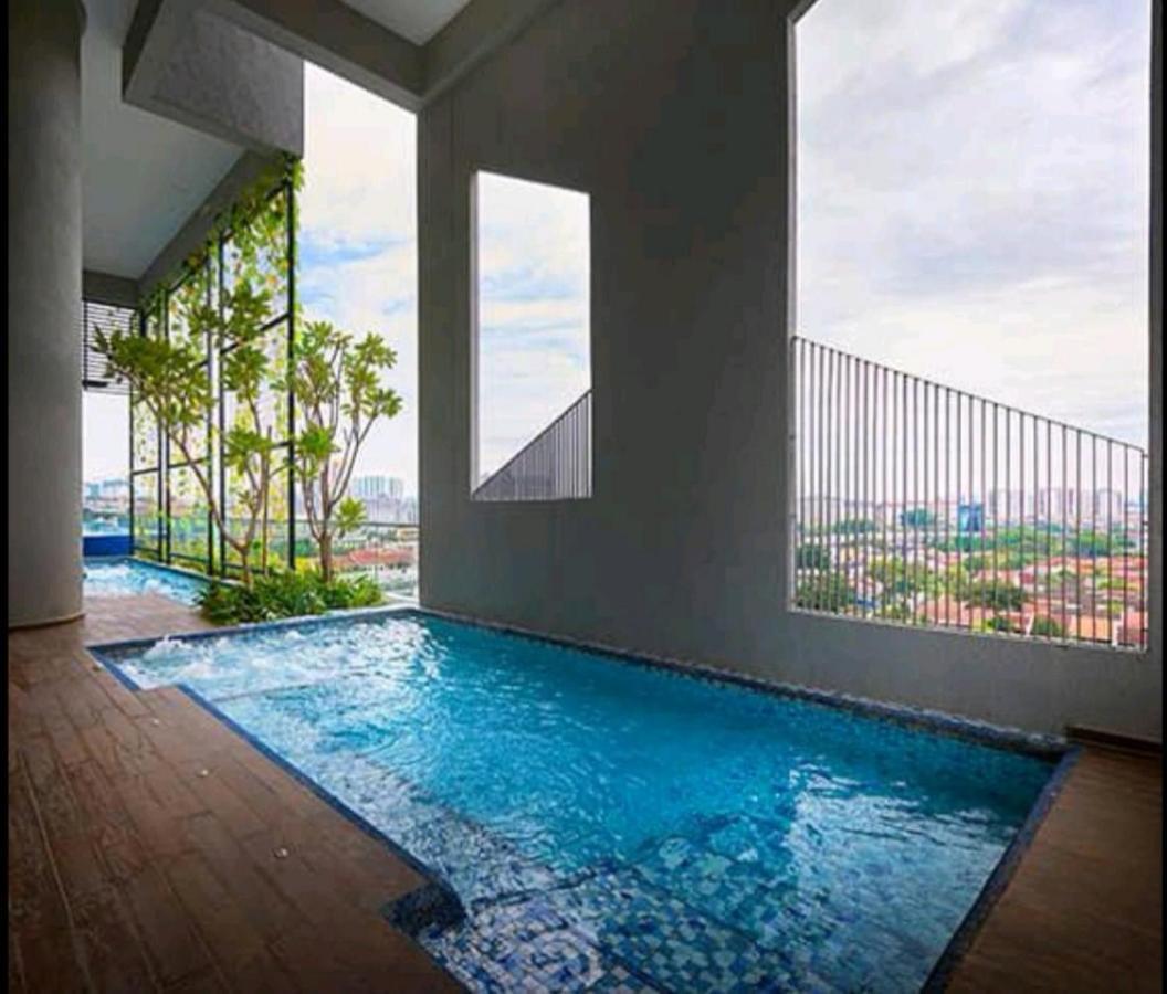 Pangsapuri Midvalley Luxury Maxine